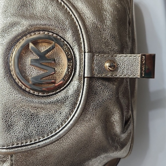 MICHAEL Michael Kors Gold Shoulder Bag - Picture 4 of 16